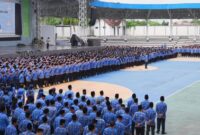 Ratusan Aparatur Sipil Negara (ASN) Kabupaten Barito Utara mengikuti apel gabungan awal tahun yang dipimpin Bupati Barito Utara H. Shalahuddin di Arena Tiara Batara, Muara Teweh, Jumat, 2 Januari 2026.