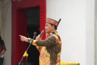 Bupati Barito Utara H. Shalahuddin, S.T., M.T. menyampaikan arahan saat apel pagi bersama jajaran Dinas Perumahan Rakyat, Kawasan Permukiman dan Pertanahan (Perkimtan) Kabupaten Barito Utara di Muara Teweh, Kamis (12/2/2026).