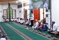 Bupati Barito Utara H. Shalahuddin, S.T., M.T. menyampaikan sambutan pada kegiatan Safari Ramadan 1447 H/2026 M Pemerintah Kabupaten Barito Utara di Masjid Akhmad Bakrie, Desa Sikui, Kecamatan Teweh Baru, Senin (9/3/2026).