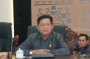 Anggota DPRD Barito Utara, H. Nurul Anwar, menyampaikan pandangannya saat menghadiri Rapat Dengar Pendapat (RDP) terkait pelayanan RSUD Muara Teweh, BPJS Kesehatan dan BPJS Ketenagakerjaan di Ruang Rapat DPRD Barito Utara, Senin (25/5/2026), guna mendorong peningkatan kualitas pelayanan kesehatan serta perlindungan ketenagakerjaan bagi masyarakat dan pegawai di Kabupaten Barito Utara. (Foto: Sukmarani/INFOMUARATEWEH.com.)