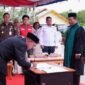 Wakil Bupati Barito Utara, Felix Soenadi Y. Tingan (tengah), bersama Direktur PD Batara Membangun, Direktur PT MBSM Mahyudin Abdul Gani, dan Komisaris Utama Malik Muliawan seusai pelantikan di Muara Teweh, Rabu (1/4/2026).