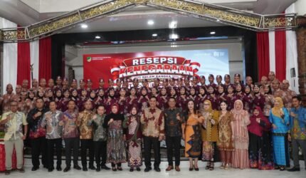 Foto bersama usai Resepsi Kenegaraan HUT ke-81 RI di Balai Antang Muara Teweh
