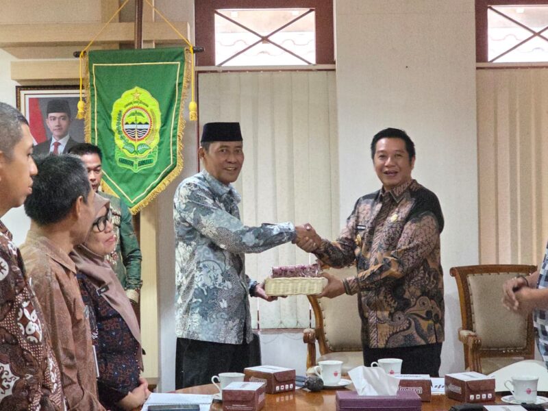 Wakil Bupati Barito Utara, Felix Soenadi Y. Tingan dmengikuti kegiatan kaji tiru di Kantor Pemkab Bantul, Kamis (6/8/2026). (Foto: infobarut/Ho Diskominfosandi Barito Utara)