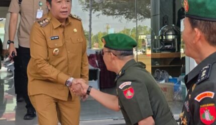Wabup Barut Felix Soenadi Y Tingan berikan apresiasi kepada Kodam Tambun Bungai di HUT ke-1