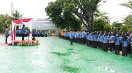 Bupati Barito Utara, H. Shalahuddin, membacakan sambutan Kepala ANRI pada apel gabungan Hari Kearsipan Nasional ke-55, Senin (18/5/2026).