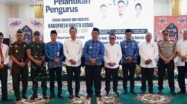 Bupati Barito Utara, H. Shalahuddin, menghadiri pelantikan pengurus KADIN Barito Utara periode 2026–2031 di rumah jabatan bupati, Senin (18/5/2026).