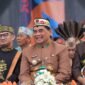 upati Barito Utara, H. Shalahuddin, menegaskan pentingnya menjaga warisan budaya saat mendampingi kontingen Barut di FBIM 2026, Minggu (17/5/2026). 